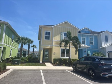 (private lake, pond, creek) Townhome/Townhouse For Sale in Kissimmee Florida