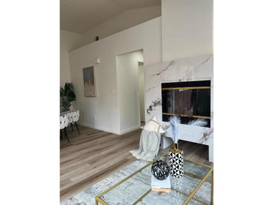 Welcome to this light, bright, & spacious 2-bedroom, 2-bath - photo 6