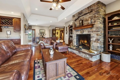 Golf Course Luxury Retreat Home, 4000 sq ft., with theatre room - photo 7