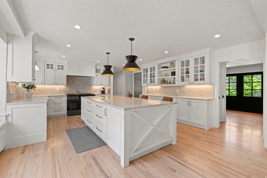 Enchanting classic brick Colonial set on a spacious estate lot - photo 7