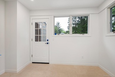 Turnkey home with style! Totally Renovated from Top to Bottom! - photo 13