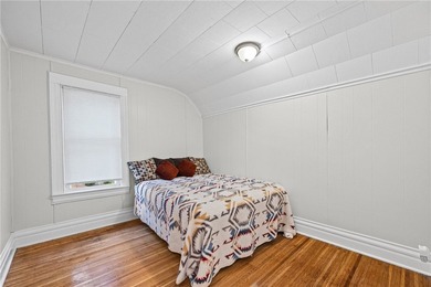 OPPORTUNITY! Welcome to this charming home conveniently located - photo 22