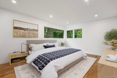 Turnkey home with style! Totally Renovated from Top to Bottom! - photo 22