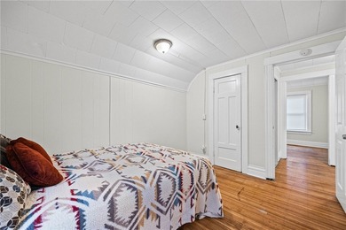 OPPORTUNITY! Welcome to this charming home conveniently located - photo 23
