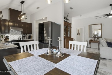 Welcome to 309 Woodcrest... a home in Long Beach so perfect that - photo 8