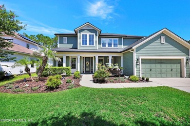 LARGE Stunning 6 bedroom, 4.5 bath, 3 car garage POOL home on a - photo 8