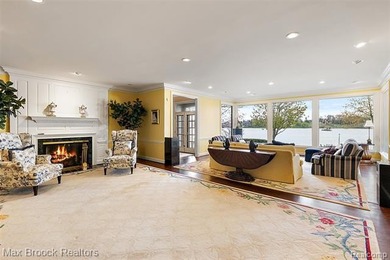 This breathtaking lakefront estate makes an unforgettable first - photo 8