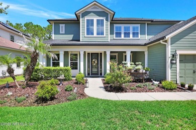 LARGE Stunning 6 bedroom, 4.5 bath, 3 car garage POOL home on a - photo 9