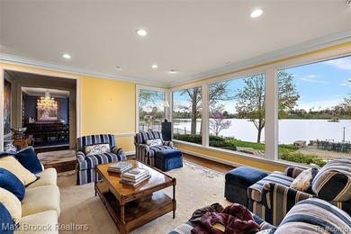 This breathtaking lakefront estate makes an unforgettable first - photo 9