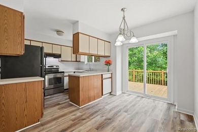 Welcome home to this move-in-ready 3-bedroom ranch nestled in a - photo 10