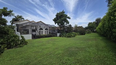 EXPANSIVE BACKYARD SPACE! Stunning 3BR/2.5BA, 2,605 sq ft - photo 3