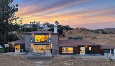 Welcome to 30 Stagecoach Road, an extraordinary estate nestled - photo 4
