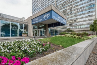Lake Home For Sale in Chicago, Illinois