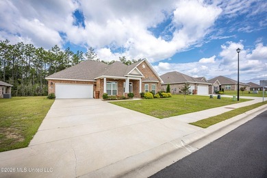 At over 3,000 square feet, the McKenzie boasts 5-bedrooms - photo 2