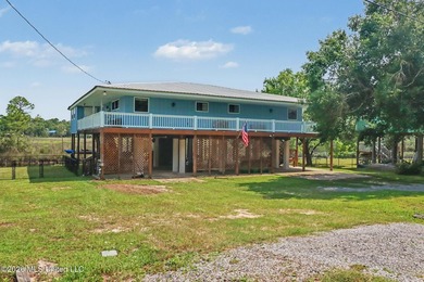 Welcome to waterfront living on the Mississippi Gulf Coast! This - photo 2