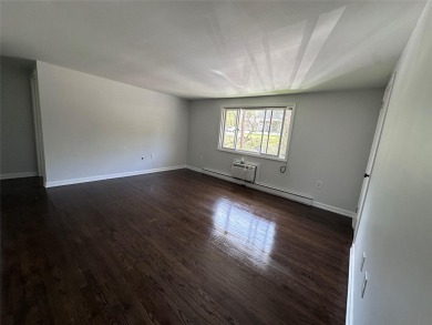 (private lake, pond, creek) Condo Sale Pending in Newburgh New York