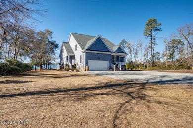 Nestled along the serene Upper Broad Creek and just a short boat - photo 2