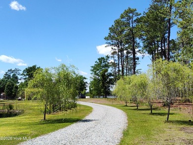 Nestled along the serene Upper Broad Creek and just a short boat - photo 4