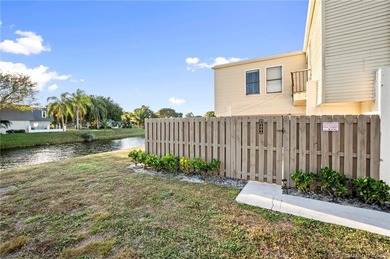 Lake Wellington Townhome/Townhouse For Sale in Wellington Florida