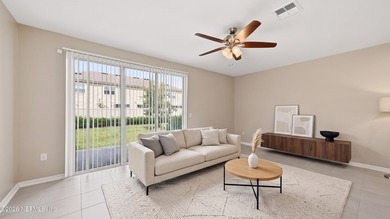 Welcome home to this beautifully maintained end-unit townhome - photo 4