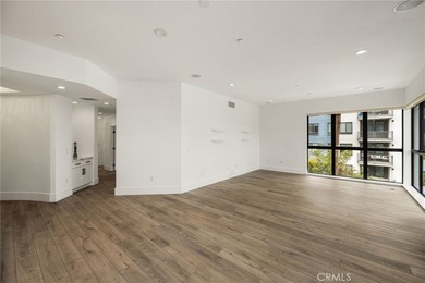 Welcome to your sanctuary in the sky. Perched on the third floor - photo 8