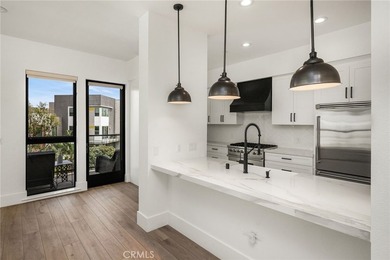 Welcome to your sanctuary in the sky. Perched on the third floor - photo 10