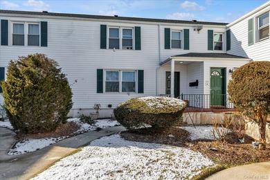 Lovely and spacious 1-bedroom, 1-bath co-op located in the heart - photo 3