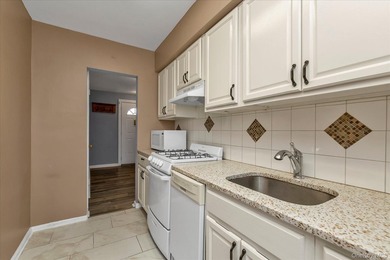 Lovely and spacious 1-bedroom, 1-bath co-op located in the heart - photo 10