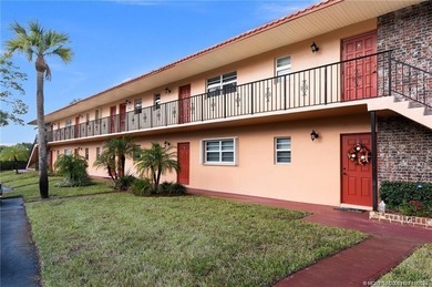 This cozy condo offers everything you need for Florida living - photo 2