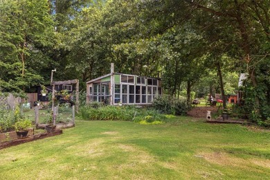 Welcome to your own private retreat! Nestled on approximately 2 - photo 4