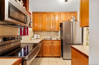 This cozy condo offers everything you need for Florida living - photo 6