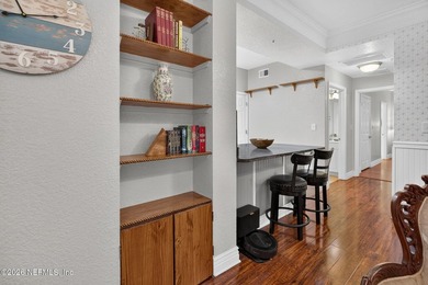 Ground level completely updated condo in the beautiful Villa - photo 8