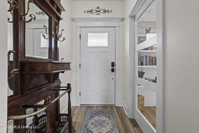 Built just 5 years ago by Butler Homes, known for their quality - photo 5