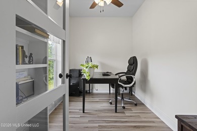Built just 5 years ago by Butler Homes, known for their quality - photo 6