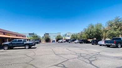 La Hacienda Office Plaza. This well-maintained neighborhood - photo 7