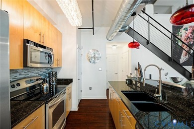 This stunning 2-story modern home offers dramatic - photo 11