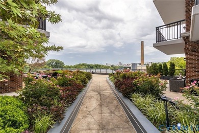 This stunning 2-story modern home offers dramatic - photo 29