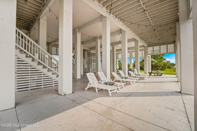 Magnificent home on peninsula overlooking the Bay! Greatroom - photo 3