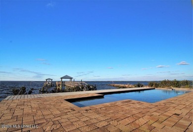 Magnificent home on peninsula overlooking the Bay! Greatroom - photo 5