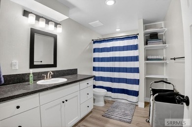 Welcome to a home that perfectly blends high-end efficiency with - photo 23