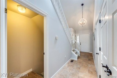 Rare opportunity to own a beautifully updated waterfront condo - photo 8