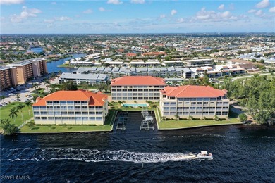 Caloosahatchee River Condo For Sale in Cape Coral Florida