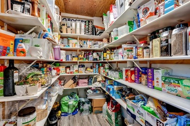 Tucked away on over an acre of private land, this beautifully - photo 42