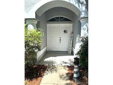 Welcome to this beautifully maintained 3-bedroom, 2-bathroom - photo 7