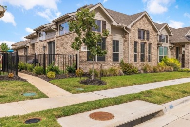 Lake Townhome/Townhouse For Sale in Grand Prairie, Texas