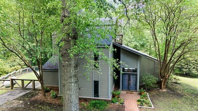 Additional listing photo 1