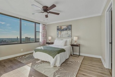 High-rise living ! 19th Floor Condo in the heart of Downtown