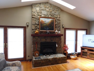 Beautiful maintained one level Brick Home on 5.50 in Elon that - photo 19