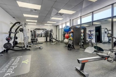 High-rise living ! 19th Floor Condo in the heart of Downtown