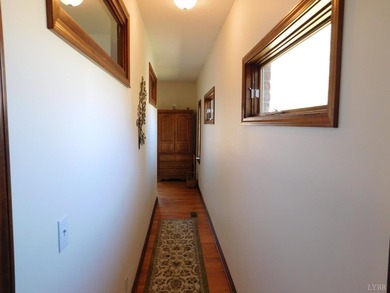 Beautiful maintained one level Brick Home on 5.50 in Elon that - photo 32